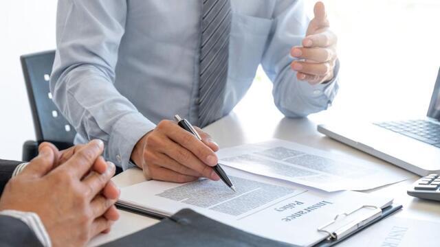 Maximize Your Homeowners Insurance: 5 Reasons to Meet Your Agent Annually