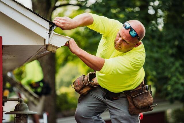 How Gutter Shutter Helps Homeowners Spend Less Time on Ladder Work - Image 2
