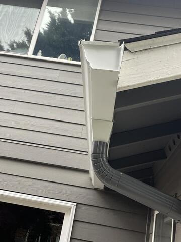 White Gutter Installation with Tuxedo Gray Downspout: Clean Look, Reliable Performance in Hillsboro OR - Image 2