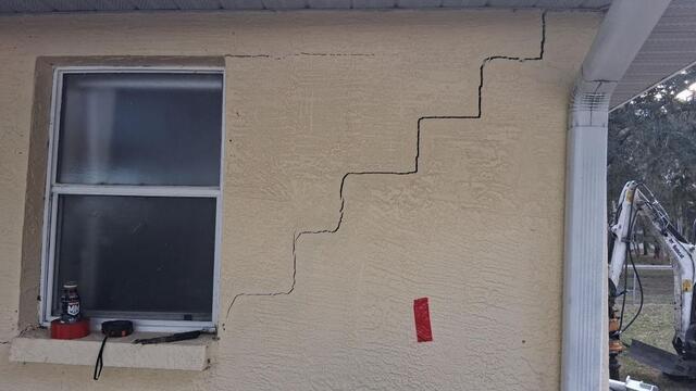 Slab vs. Crawl Space Foundations in Florida: Key Differences for Homeowners - Image 4