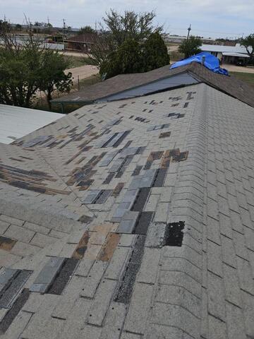 Don\'t Wait Until It\'s Too Late: Your Guide to Emergency Roof Repair and Local Roofing Services - Image 2