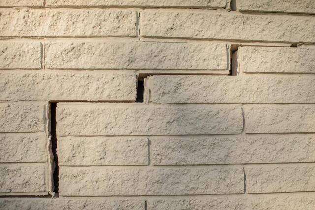 5 Signs of Foundation Issues