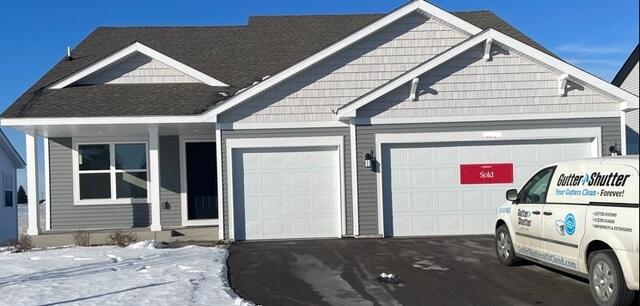 Houses Built without Gutters