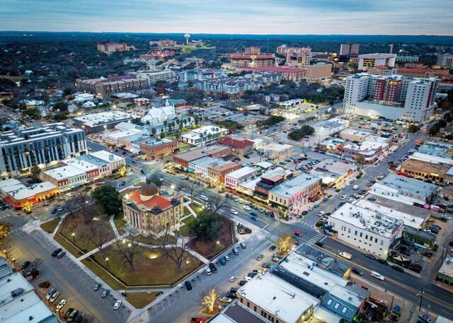 Best Roofing Companies in San Marcos, TX (2026 Homeowner Guide) - Image 1