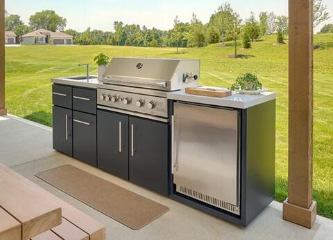 AFFORDABLE HIGH QUALITY OUTDOOR KITCHENS AVAILABLE