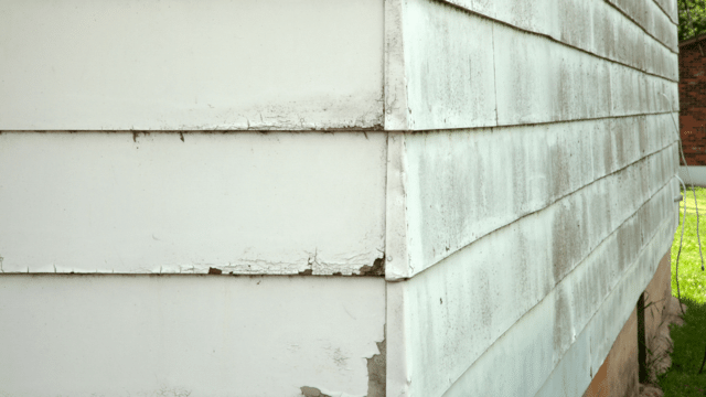7 Signs It's Time for New Siding