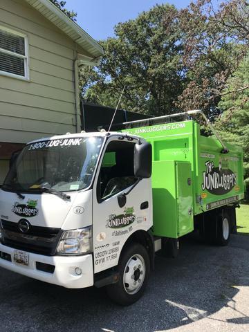 Junklugger truck onsite.