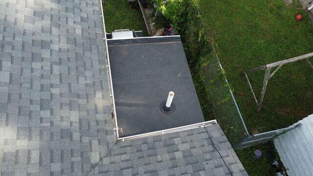 This new backlight section of the roof has new EPDM and a proper perma boot.