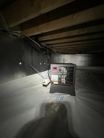 The crew also added our SaniDry Sedona to control humidity levels and prevent mold, mildew, and damp air, ensuring a clean, dry, and healthy crawl space environment year-round.