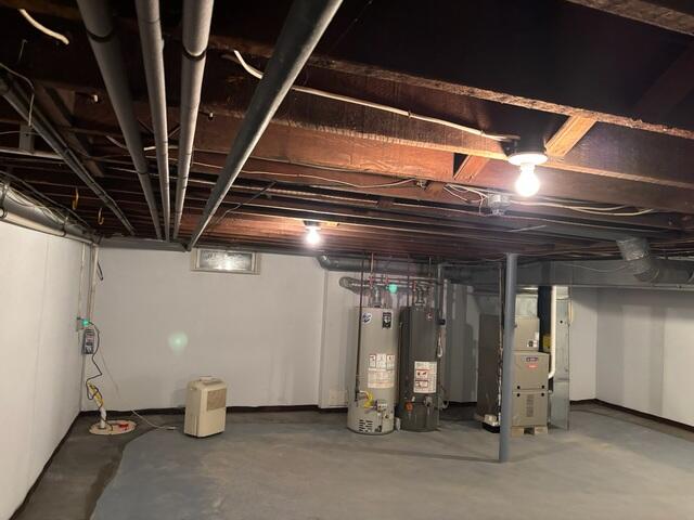 BrightWall wall panels brighten the entire basement while channeling wall seepage directly into the drainage system.