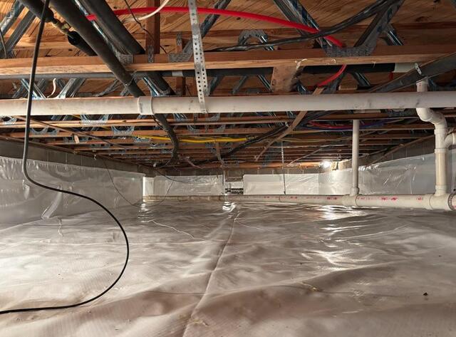 An after image showcasing the difference our encapsulation has made, insulation has been removed and is no longer needed in this now sealed off space.