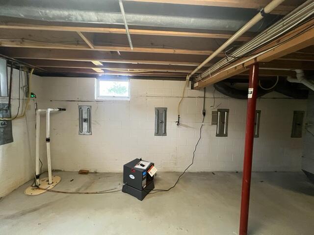 The SaniDry Sedona Dehumidifier was also added to maintain low humidity levels, improve air quality, and prevent mold and moisture buildup, keeping the basement clean, dry, and healthy year-round.