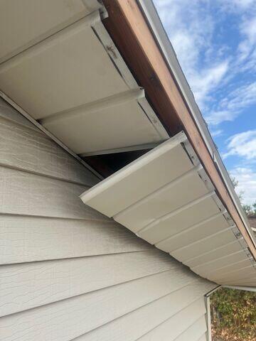 Soffit really needed help