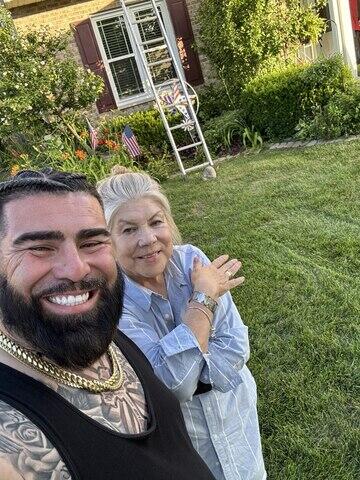 Grateful hearts, happy home, smiling mom