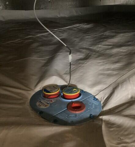 The CleanSpace SmartDrain ensures that the crawl space will stay clean and dry.