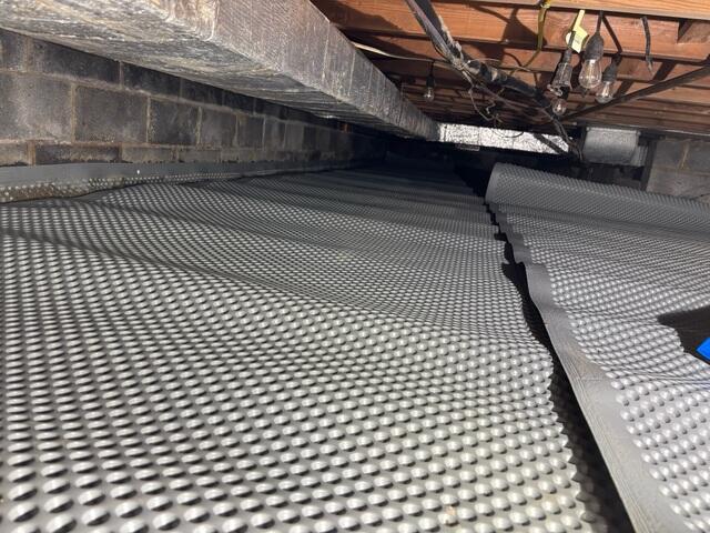 Drainage Matting provides an added layer of defense against persistent crawl space moisture by creating a clear pathway for water to move safely toward the drainage system. Installed beneath the vapor barrier, it allows groundwater to flow underneath without building pressure or saturating the crawl space floor.