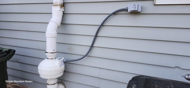 The original installed fan was replaced with an AMG Festa Eagle Extreme with the intention to apply a high amount suction against the soil from the RadonWell and Sub-slab.