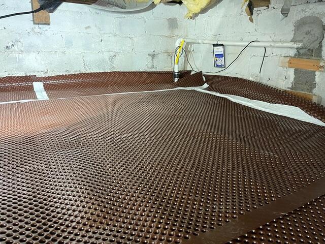 Drainage Matting was installed to improve water flow and prevent pooling, keeping the crawl space dry and reducing the risk of structural damage.