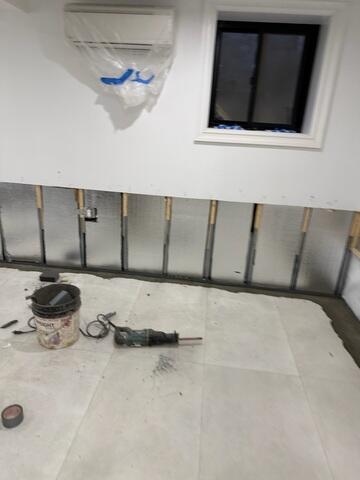 SilverGlo Insulation Panels were installed to improve insulation while creating a moisture-resistant barrier along the basement walls. These panels help reduce condensation, improve energy efficiency, and protect the basement from cold-related moisture issues.