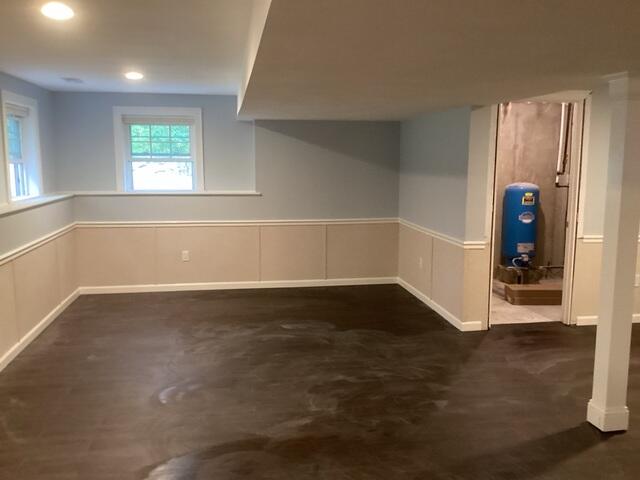 EverLast Half Wall and Elite Plank Flooring