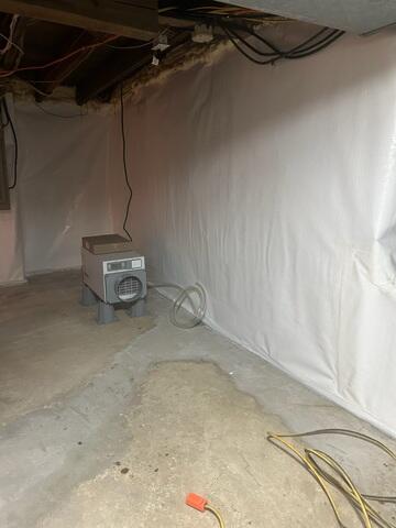 During: Our Foreman, Matt, and his crew traveled to the home to begin the installation.