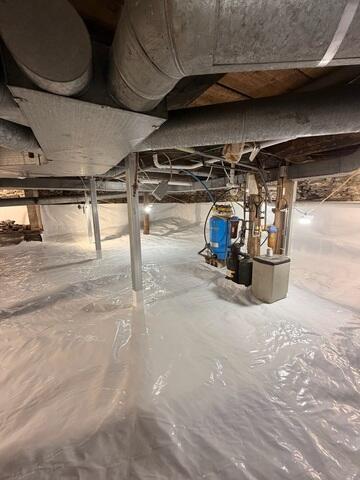 WaterGuard® perimeter drainage system to capture water at the point of entry
TripleSafe® sump pump system for reliable water removal
CleanSpace® wall system to protect foundation walls from moisture
CleanSpace® floor system to create a clean, dry surface
SmartJack® support system to stabilize and lift sagging floors above