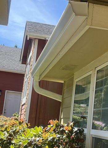 Reduced risk of future water damage and costly repairs with new Gutters by Pacific Gutter Company