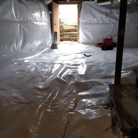 CleanSpace Wall System to help isolate the crawl space from moisture entering through the foundation walls.
CleanSpace Floor System to create a durable vapor barrier across the crawl space floor.