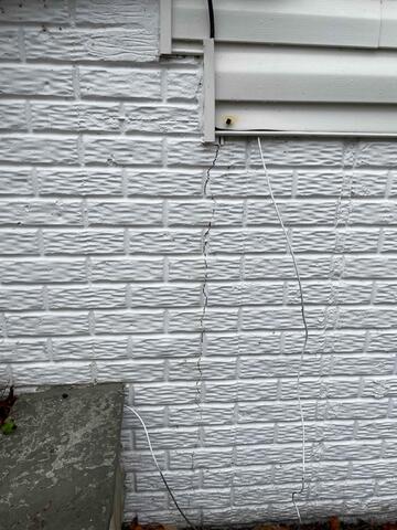Signs of foundation settlement are cracks around the foundation.