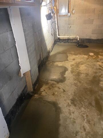 Complete install of all 14 foundation piers to repair foundation settlement.