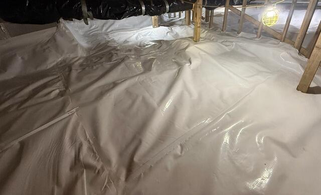Encapsulation complete! This crawl space is now clean and bright, and can be safely used as dry storage.