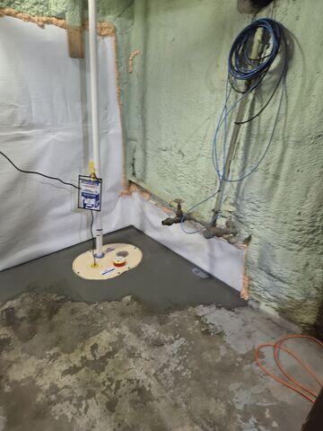 Interior Drainage System: Installed along the basement perimeter to collect water from the wall and floor joint and move it toward the sump pump.
Sump Pump System: Collects water from the drainage system and pumps it out of the basement.
CleanSpace Wall System: Installed along the foundation wall to help direct wall moisture into the drainage system.