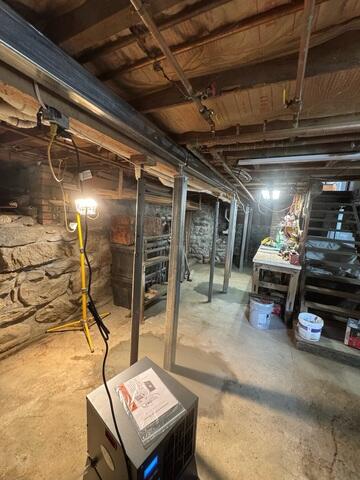 SmartJack Support System: SmartJack posts are engineered steel support columns designed to stabilize sagging floors and reinforce basement beams and joists. They provide strong, adjustable support and are built for long-term performance in basement and crawl space environments.