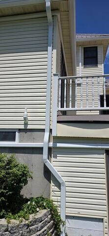 Downspout design