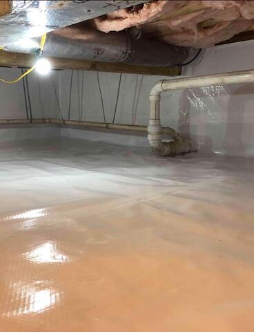 After the installation, the crawl space is completely transformed to a clean, dry, and healthy space.