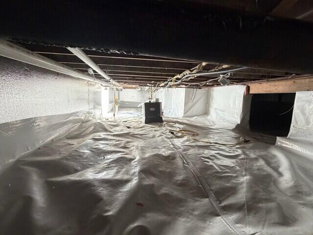 Encapsulation with CleanSpace vapor barrier and a SaniDry Sedona dehumidifier.