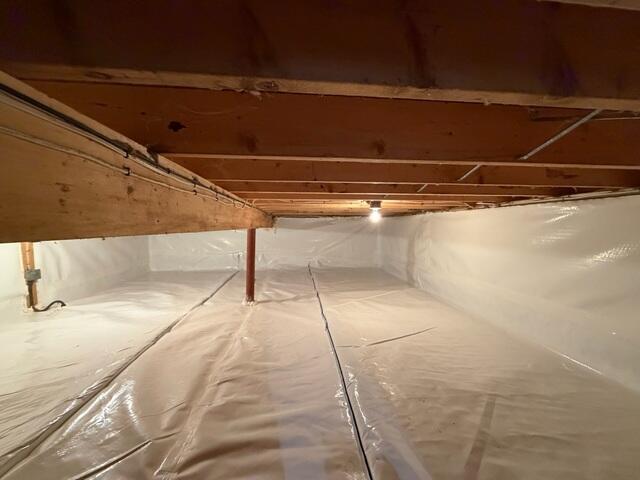 Beautifully encapsulated crawl space!