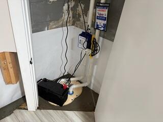 Our TripleSafe Sump Pump was installed for reliable, multi-level water removal, ensuring maximum flood protection even during heavy rains or power outages.