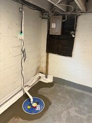 The SuperSump Premier was also installed to provide reliable, high-performance water removal, protecting the basement from flooding and moisture damage even during heavy rains.