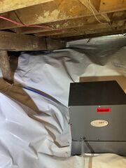 Encapsulation and moisture control in a crawl space in Cookshire, QC