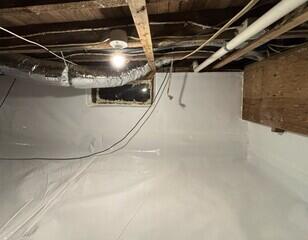 Crawl Space Encapsulation in Lakeville, MA
