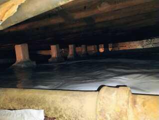 Drainage Matting installed and ready for the Clean Space installation. This is the second step in the encapsulation process.