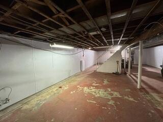 CleanSpace Walling was installed on the walls to seal it off from moisture and odors.