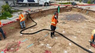 Driving injection tubes