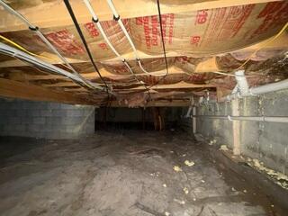 Crawl Space Encapsulation in Newbury, Vermont | Matt Clark's Northern Basem...