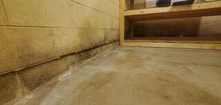 A close up of the foundation sheering