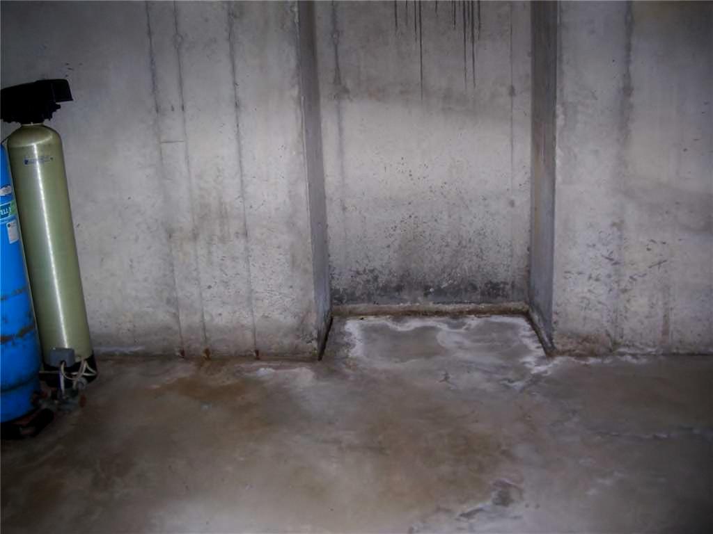 Basement Waterproofing Basement Made Dry in Manalapan, NJ