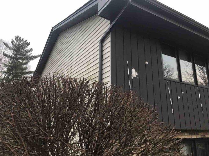 Cedar Siding Replaced with New Steel Siding in Minneapolis, MN