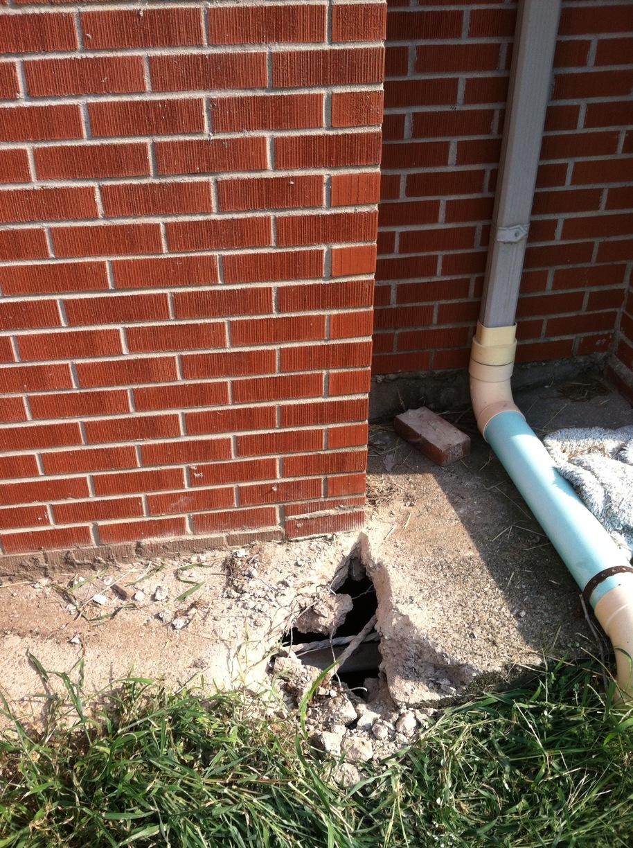 Foundation Clay Soil Problems in Henderson, KY Hole in Foundation due