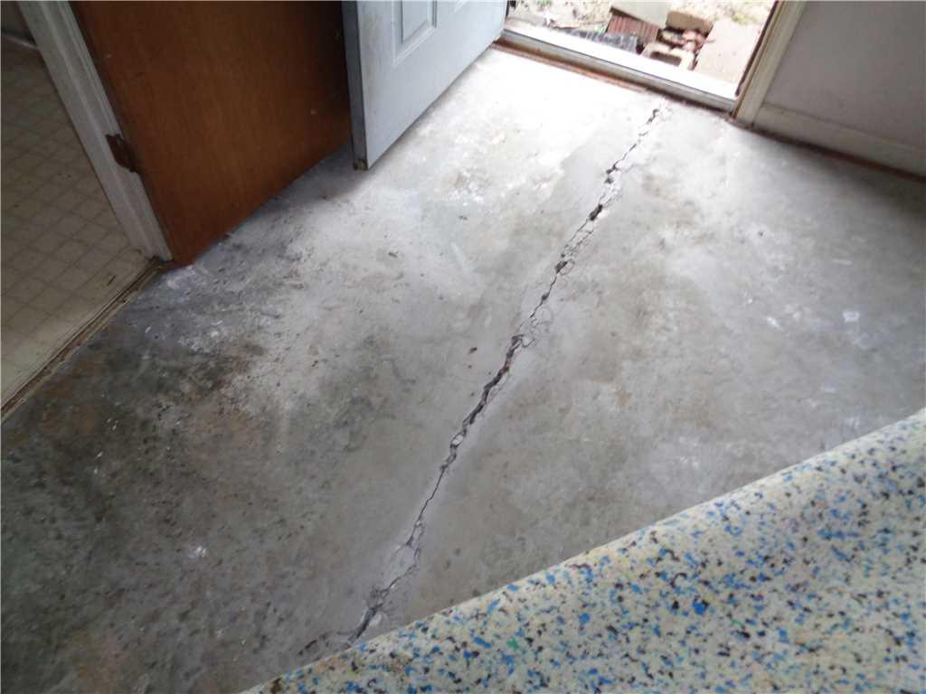Foundation Repair Interior Signs of Foundation Problems Cracked